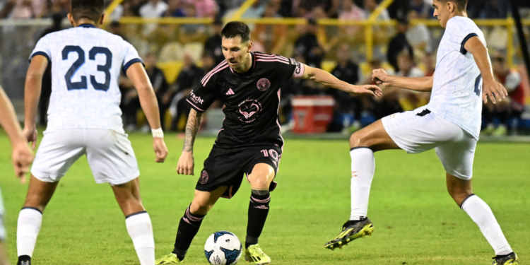 Messi jugó sus primeros minutos del año en el empate de Inter Miami ante El Salvador
