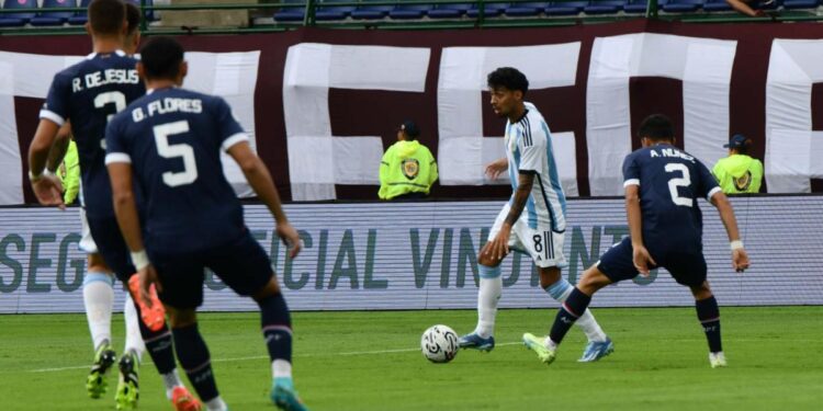 Argentina rescató un empate y sueña con clasificarse a los Juegos Olímpicos