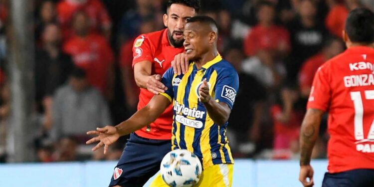 En un final polémico, Central perdió ante Independiente