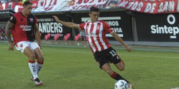 En un partido cargado de polémicas, Newell’s cayó ante Estudiantes