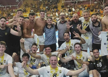 Normal 3 a paso firme y cerca de hacer historia