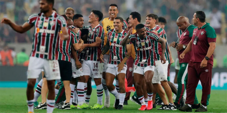 Fluminense logró un triunfo agónico sobre Liga de Quito y se coronó campeón de la Recopa Sudamericana