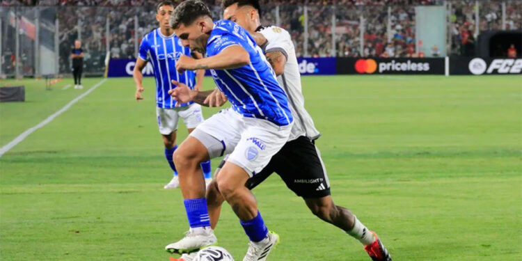 Godoy Cruz, con más empuje que fútbol, no pudo revertir el resultado frente a Colo Colo y quedó eliminado de la Libertadores