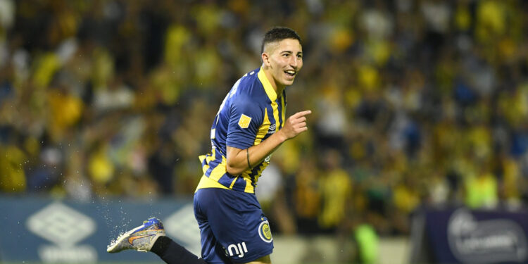 Central, con uno menos se llevo tres puntos