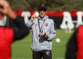 Newell´s se quedó sin DT: la directiva echó a Larriera por los malos resultados