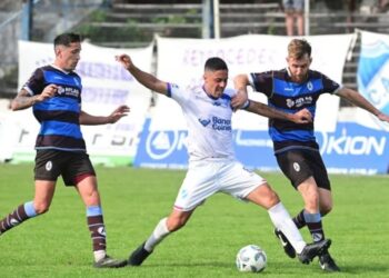 Primera C: El Albo se hizo fuerte en casa