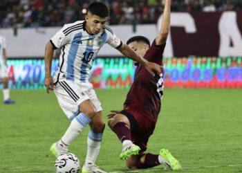 Eliminatorias: Argentina empató con Venezuela
