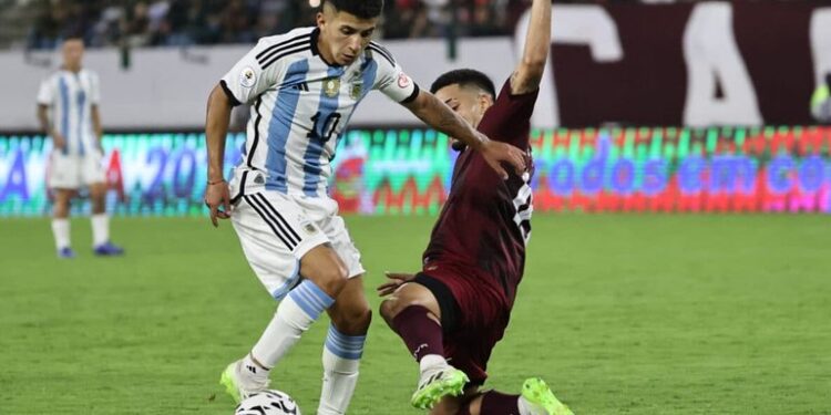 Eliminatorias: Argentina empató con Venezuela
