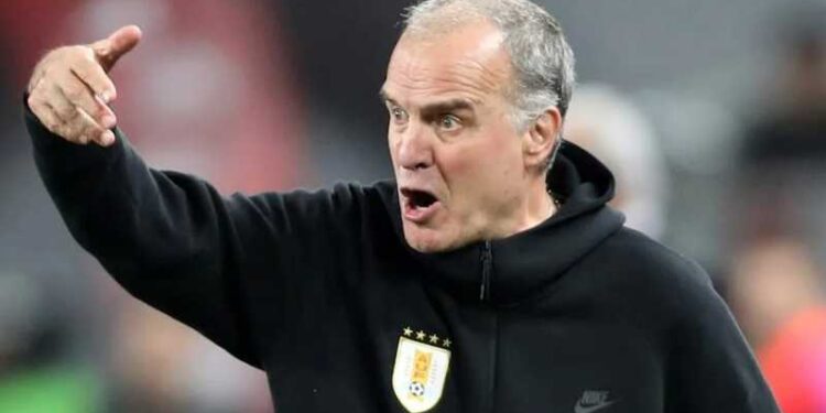 “Soy yo”: Bielsa se hizo responsable del mal momento de Uruguay y su cargo se encuentra muy cuestionado