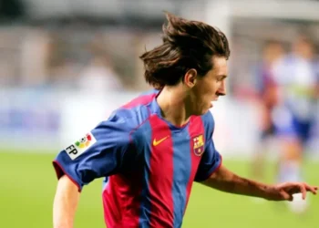 Se cumplen 20 años del día que debutó Messi con la camiseta del Barcelona