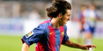 Se cumplen 20 años del día que debutó Messi con la camiseta del Barcelona