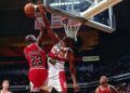 Falleció Dikembe Mutombo a los 58 años: una de las icónicas figuras de la NBA que marcó su legado en los Houston Rockets