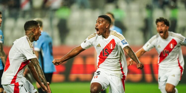Después de una semana caótica Uruguay cayó ante Perú en Lima