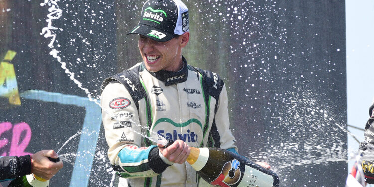 Ciantini alcanzó su primera victoria del año en Paraná, en el marco del Turismo Carretera