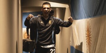 La selección argentina venció 1-0 a Perú y cerró el 2024 como líder de las Eliminatorias