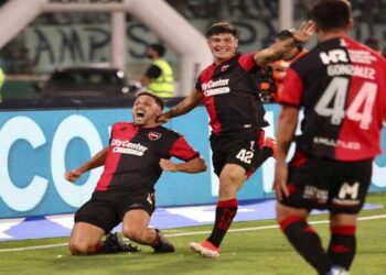 Hacia Rosario con una sonrisa: Newells jugó un partido inteligente ante Talleres y se trajo un triunfazo de Córdoba