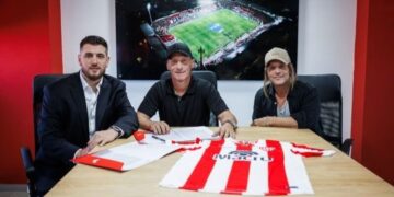 Pedro Troglio fue presentado como nuevo técnico de Instituto de Córdoba