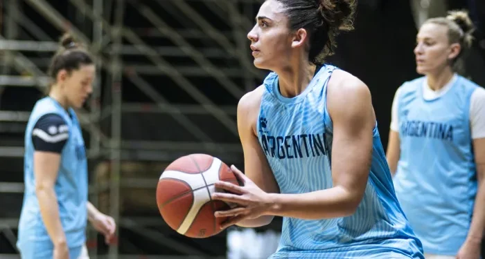 De la cancha al aula: Candela Gentinetta, la jugadora que persigue su sueño de ser médica