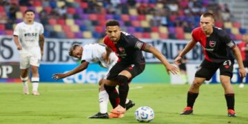 Otra vez sopa: Newell´s se trajo de Santiago del Estero una nueva derrota a causa de un equipo al que le cuesta horrores encontrar su identidad de juego