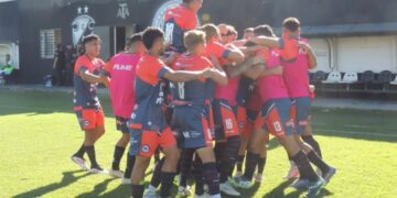 Victoria Charrúa que ilusiona