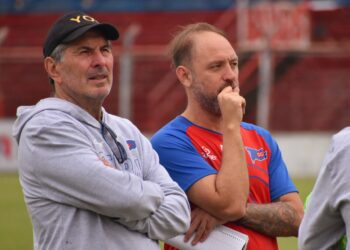 Siguen las buenas en el Charrúa: Teglia y Acoglanis extendieron su contrato