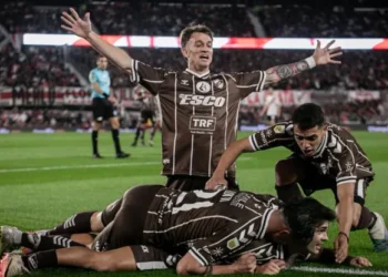 El Calamar gigante engulle el barco Millonario: Platense eliminó a River en el Monumental y jugará la semifinal contra San Lorenzo