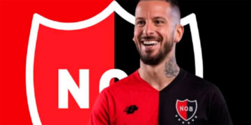 Es oficial: Darío Benedetto fue presentado en Newell’s y vuelve al fútbol argentino