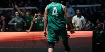 Histórico triple de aro a aro en la Liga Nacional de Básquet: triunfo sobre la chicharra de Ferro a Boca