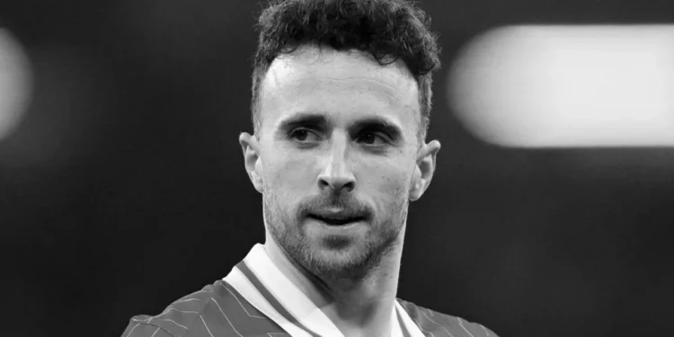 Liverpool retiró el número 20 del fallecido delantero Diogo Jota