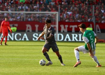 Sin Keylor, Newell’s cayó ante Banfield en el estreno del nuevo Coloso