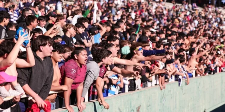 Más de 10 mil personas asistieron al entrenamiento abierto de Los Pumas