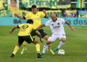 Con un equipo alternativo, Newell’s empató ante Defensa y Justicia