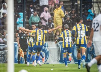 Con gol de Di María, Rosario Central goleó a Gimnasia en La Plata y volvió al triunfo tras cuatro fechas