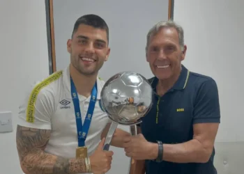 El hijo de Miguel Ángel Russo reveló que Riquelme cumplió el último deseo de su padre: “Gracias eternas”