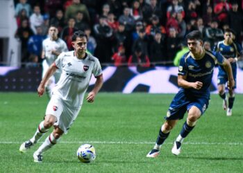 Newell’s tuvo otra noche para el olvido: cayó 3-1 ante Argentinos en La Paternal