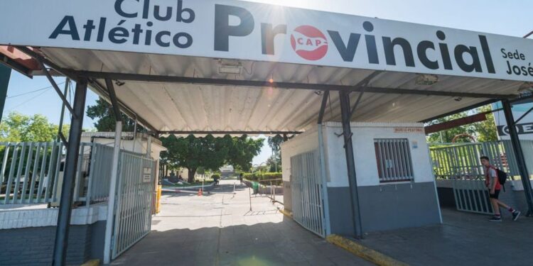 ¿Soñás con jugar al fútbol y que te vea un club internacional? ¡Olympiacos FC te está buscando!