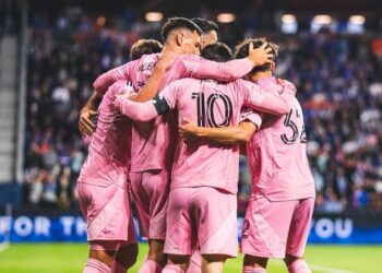 Messi brilló en el Inter Miami con un golazo de cabeza y triple asistencia por las semifinales de Conferencia Este