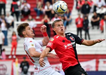 Newell‘s se llevó un triunfo clave ante Huracán en su lucha por la permanencia