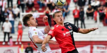 Newell‘s se llevó un triunfo clave ante Huracán en su lucha por la permanencia