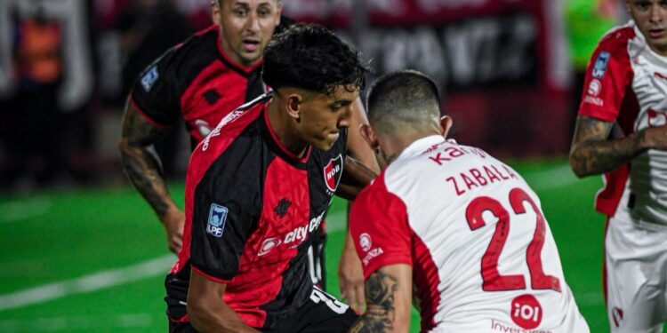 Empató Newell’s y se salvó del cachetazo en casa