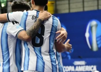 Argentina se metió en las semifinales de la Copa América de futsal tras vencer 4-1 a Paraguay