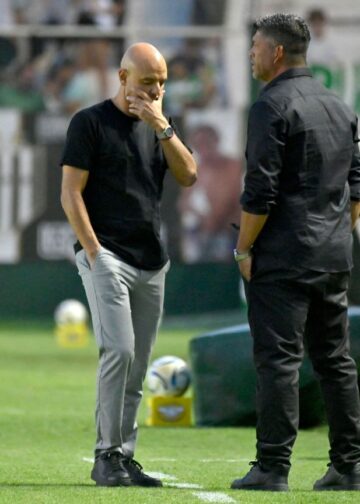 Crisis en Newell’s: renunció la dupla técnica tras un escandaloso 3-0 ante Banfield