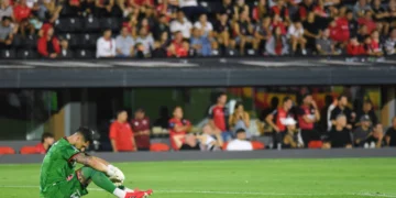 Golpe para Newell’s: Gabriel Arias, arquero y capitán, varios meses afuera tras una lesión