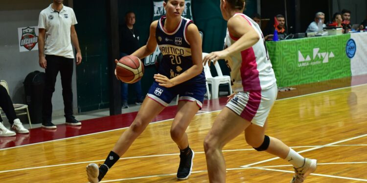 ¡Náutico arrasó en el arranque y se afirma en la Liga Femenina!