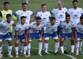 LEONES FUE HUMILLADO EN CASA Y SE DESPIDIÓ DEL INVICTO