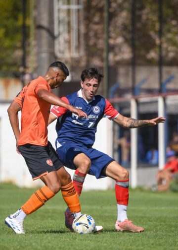 Sobre la hora, Central Córdoba salvó el invicto en el Gabino Sosa