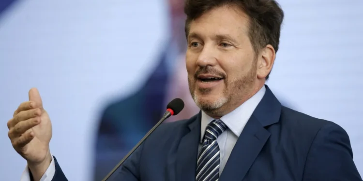 El presidente de la CONMEBOL dijo que “Argentina es bicampeón de la Finalissima” porque “España no se presentó a jugar”