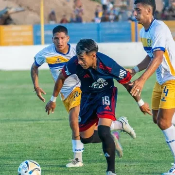 Leones de Rosario debutó en la C con un empate sin goles ante Central Ballester y Messi siguiéndolo en vivo