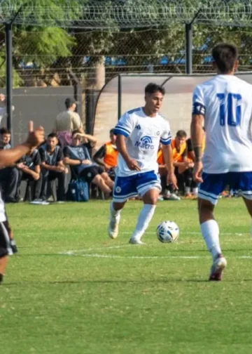 Las manos de Lucas Alegre mantuvieron a Leones invicto: empate heroico en su debut histórico en Primera C