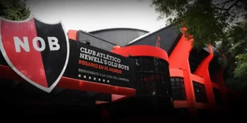 LA FIFA INHIBIÓ A NEWELL’S POR TRES MERCADOS DE PASES